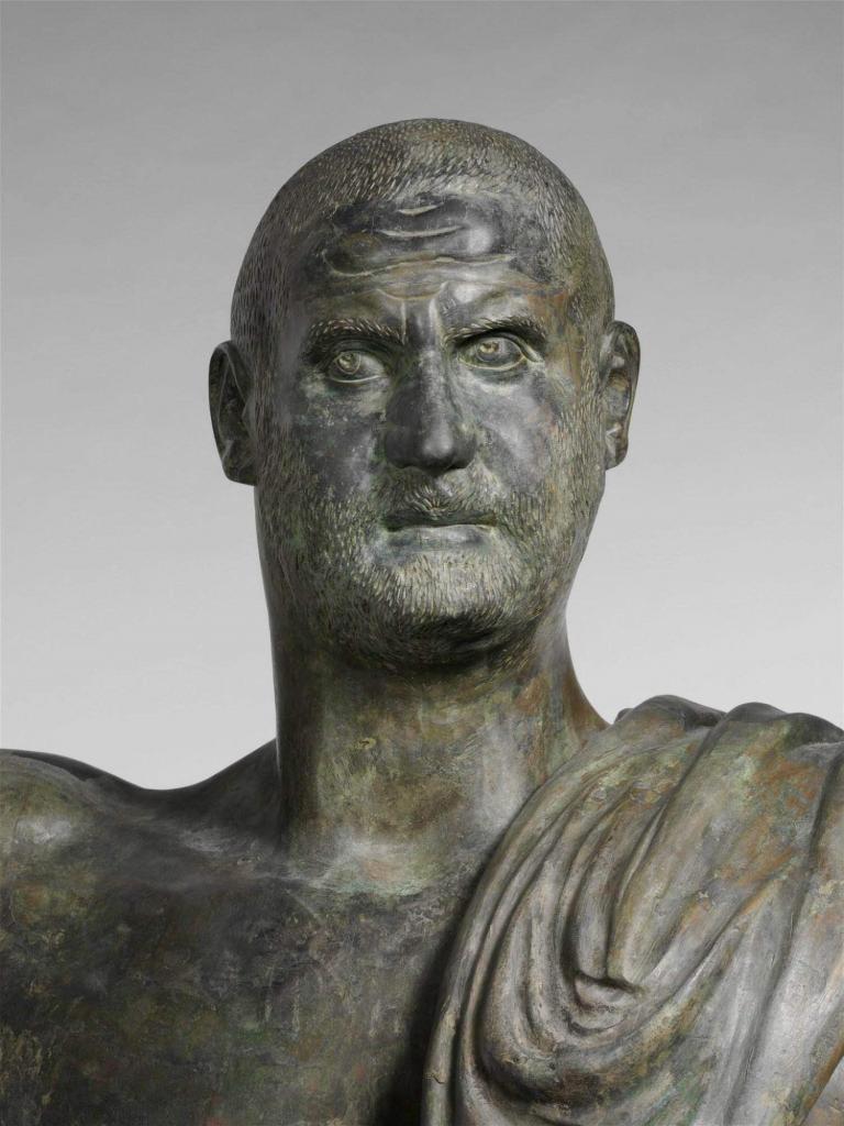 Bronze statue of a Roman emperor