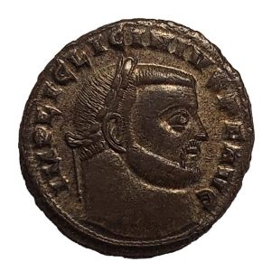 Licinius I – Follis – Jupiter standing left